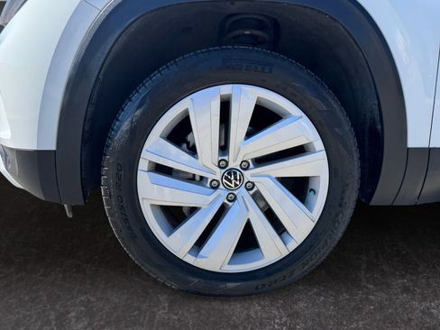 Used 2021 Volkswagen Atlas Cross Sport SE image 9