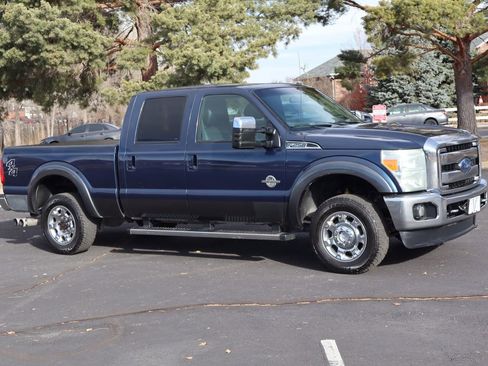 Used 2015 Ford F250 Lariat w/ Lariat Ultimate Package image 2