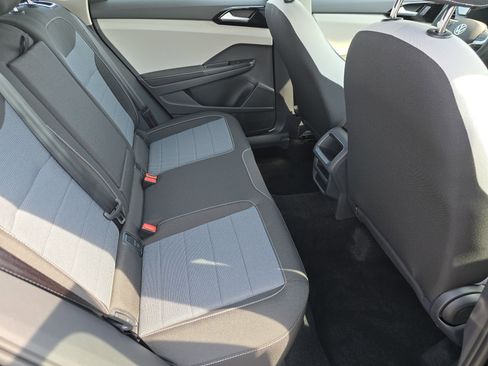 New 2025 Volkswagen Taos S image 20