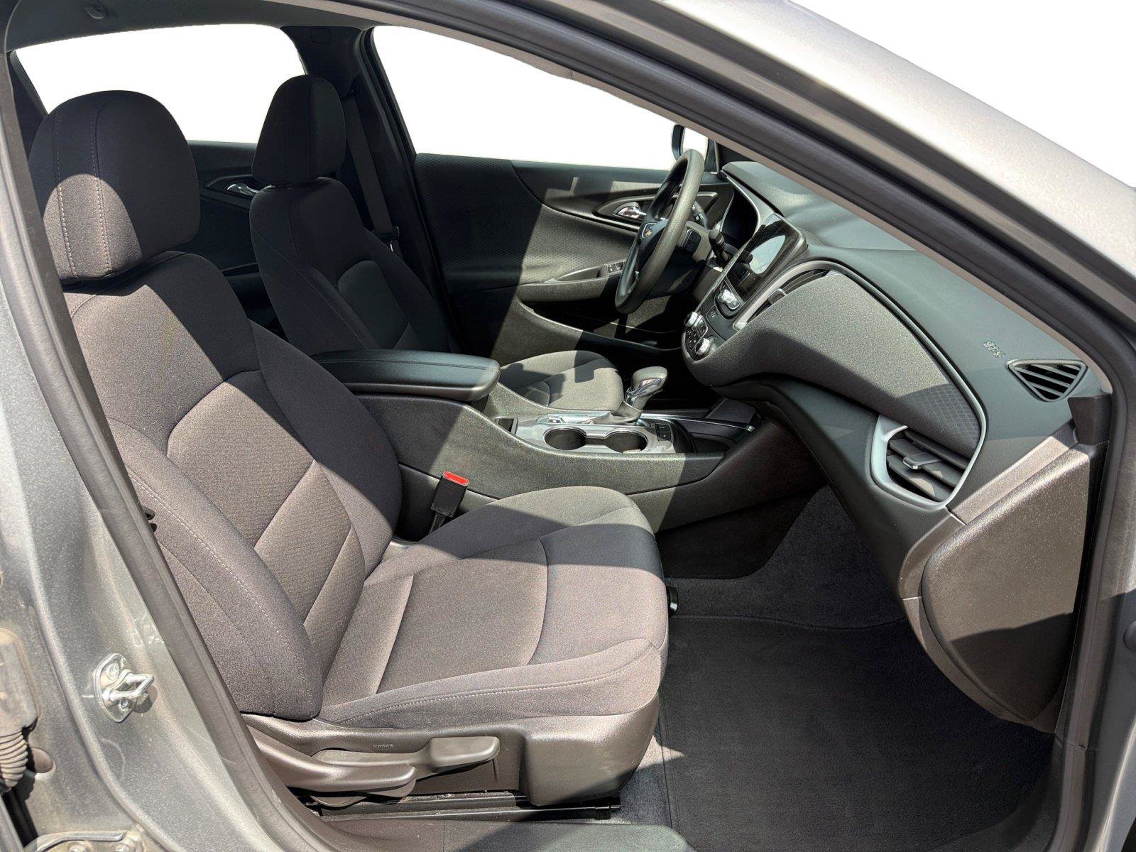 Used 2024 Chevrolet Malibu LT FWD image 24