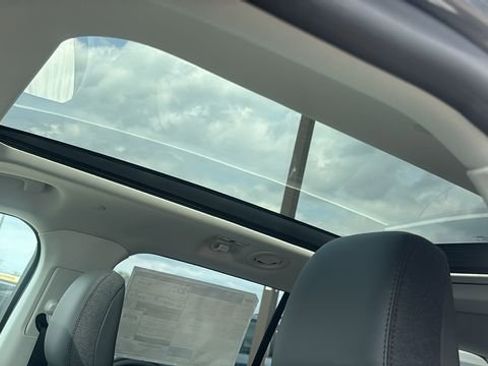 New 2026 Ford Explorer Active AWD/4WD image 9