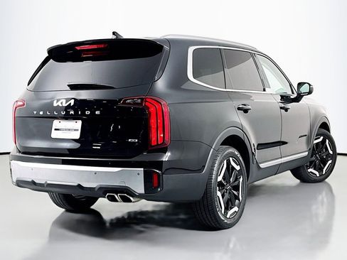 Used 2024 Kia Telluride S w/ S Sunroof Package image 12