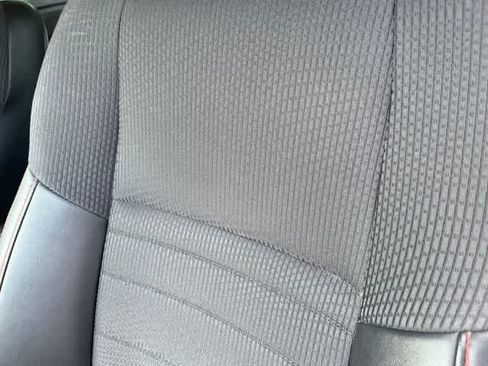 Used 2016 Toyota Camry SE FWD image 7