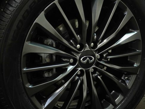 Used 2023 INFINITI QX80 Sensory w/ Cargo Package AWD/4WD image 13