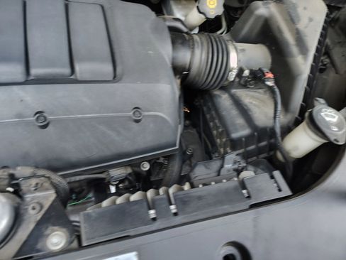 Used 2012 GMC Acadia Denali image 32