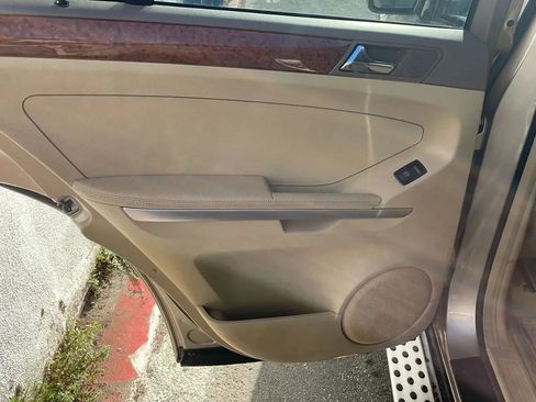 Used 2007 Mercedes-Benz ML 350 suv image 14