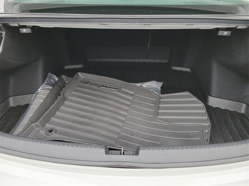 Certified 2025 Acura TLX w/ Technology Package image 9