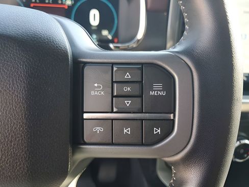 Used 2022 Ford F150 Lariat w/ Max Trailer Tow Package image 35