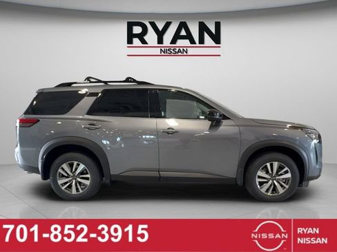 New 2026 Nissan Pathfinder SL AWD/4WD image 6