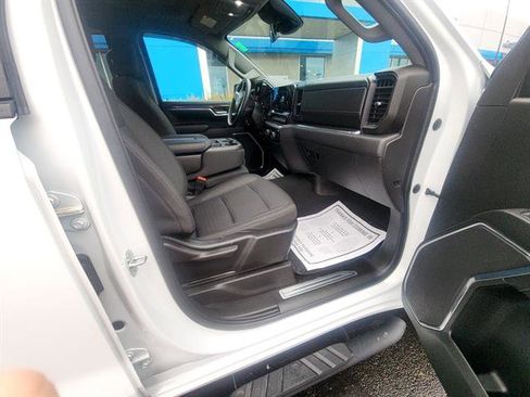 Used 2023 Chevrolet Silverado 1500 LT image 10