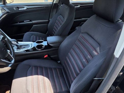 Used 2014 Ford Fusion SE w/ Equipment Group 201A FWD image 10