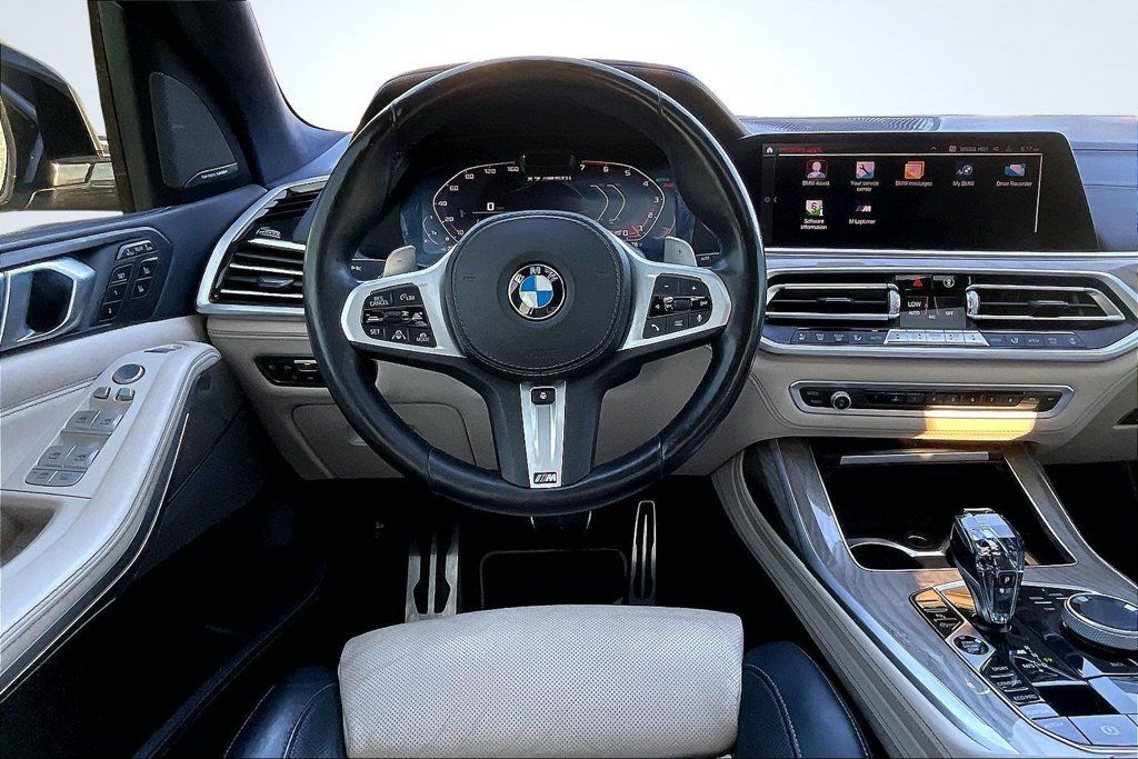 Used 2021 BMW X7 M50i AWD/4WD image 10