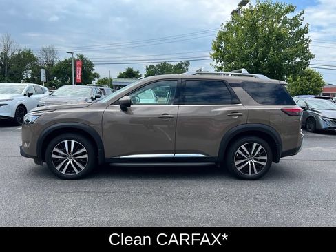 Certified 2024 Nissan Pathfinder Platinum w/ Lighting Package (N93) AWD/4WD image 12