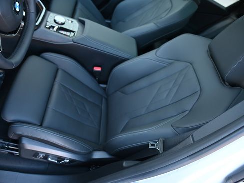 Used 2025 BMW X3 xDrive30i w/ Convenience Package image 17