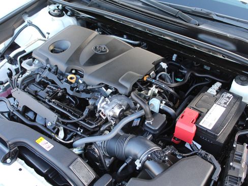 Used 2024 Toyota Camry LE image 45