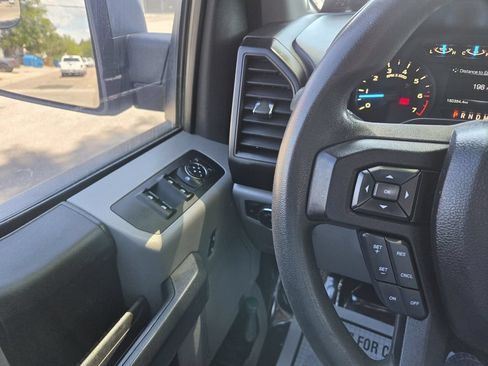 Used 2015 Ford F150 XL w/ Equipment Group 101A Mid AWD/4WD image 27