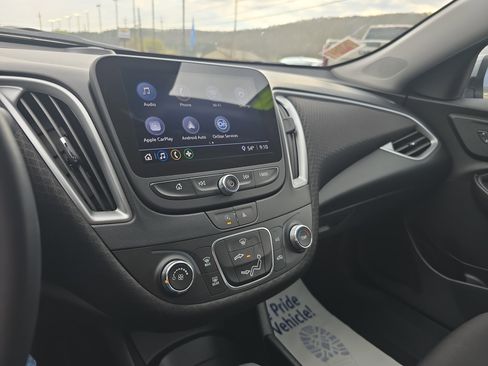 Used 2024 Chevrolet Malibu RS FWD image 24