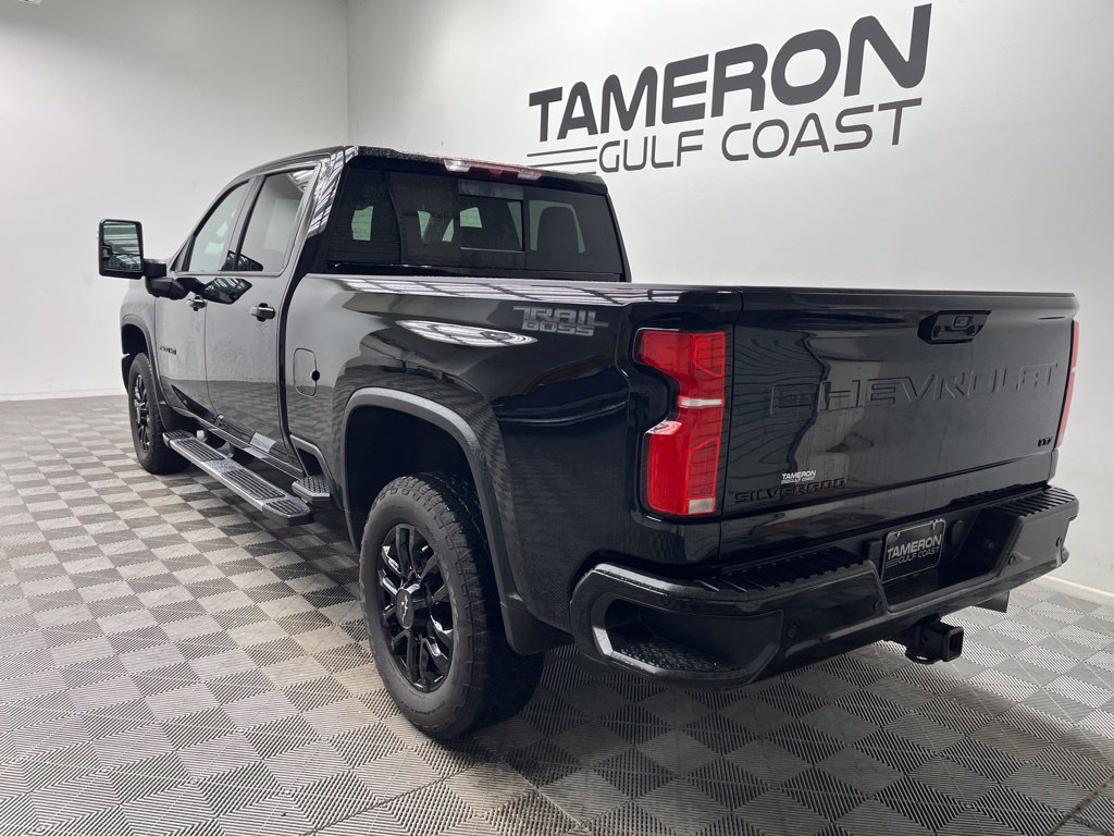 Used 2025 Chevrolet Silverado 2500 LTZ w/ Trail Boss Package AWD/4WD image 8