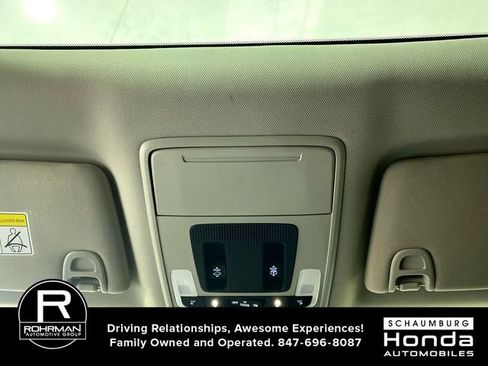 Used 2025 Honda Pilot Elite image 11