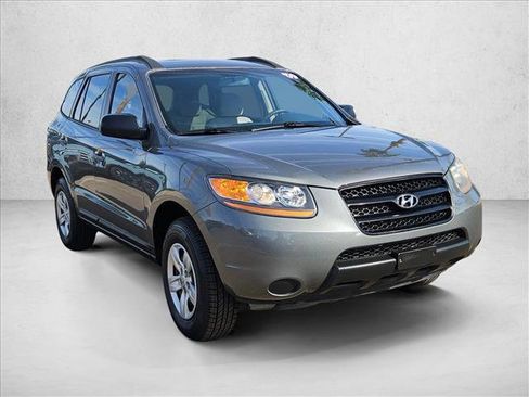 Used 2009 Hyundai Santa Fe GLS image 3