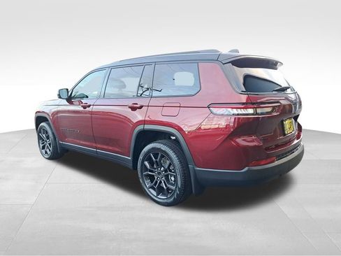 New 2025 Jeep Grand Cherokee L Limited w/ Trailer Tow Package AWD/4WD image 3