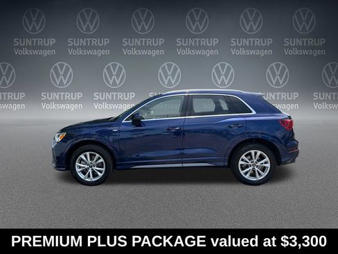 Used 2023 Audi Q3 2.0T Premium Plus w/ Premium Plus Package AWD/4WD image 2