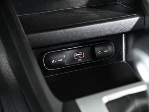 Used 2022 Kia Forte LXS w/ LXS Technology Package image 16