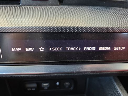 Certified 2025 Kia Sportage SX image 14