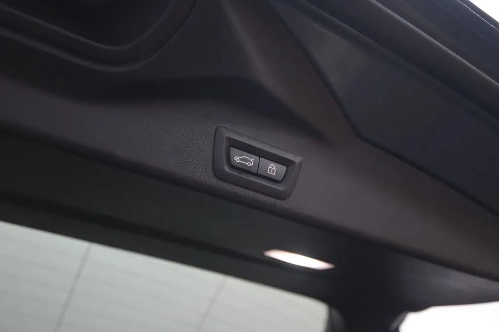 Used 2021 BMW X5 M50i AWD/4WD image 49