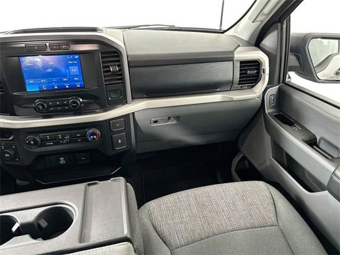 Used 2021 Ford F150 XLT image 17