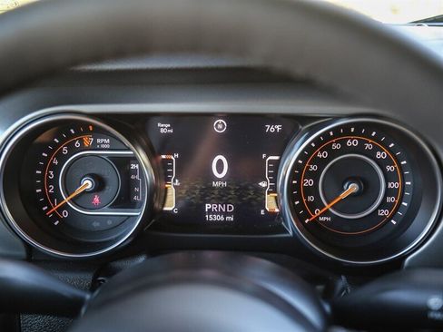 Used 2023 Jeep Gladiator Willys image 35