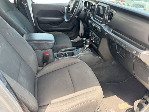 Used 2023 Jeep Wrangler Unlimited Sport AWD/4WD image 16