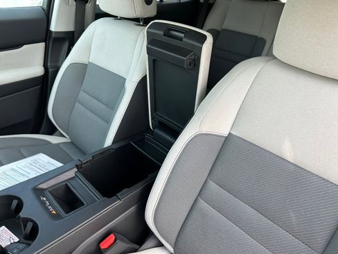 Used 2024 Honda Prologue EX image 20