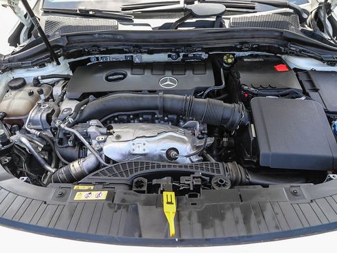 Used 2021 Mercedes-Benz GLA 250 image 27