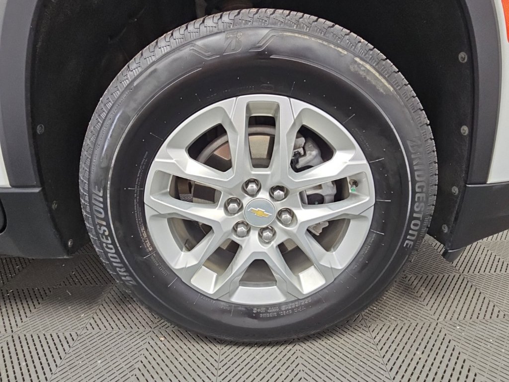 Used 2024 Chevrolet Traverse LS w/ Safety Package FWD image 45