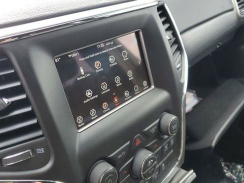 Certified 2021 Jeep Grand Cherokee Laredo image 14