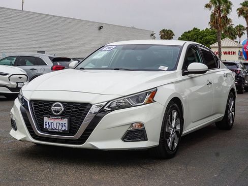 Used 2020 Nissan Altima 2.5 S FWD image 3