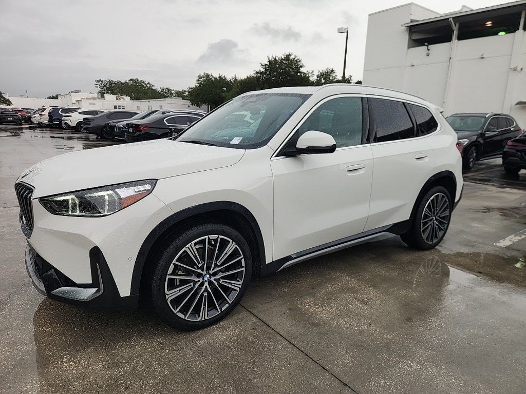 Used 2026 BMW X1 xDrive28i w/ Technology Package AWD/4WD image 1