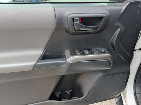 Used 2023 Toyota Tacoma SR5 RWD image 18