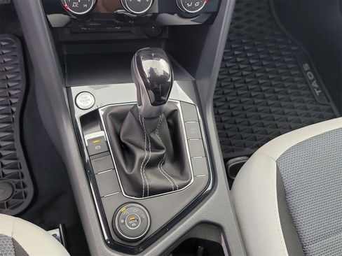 Certified 2025 Volkswagen Taos S image 25