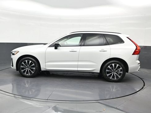 Certified 2024 Volvo XC60 B5 Core AWD/4WD image 2
