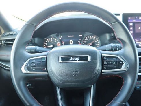 Used 2023 Jeep Compass Trailhawk image 17
