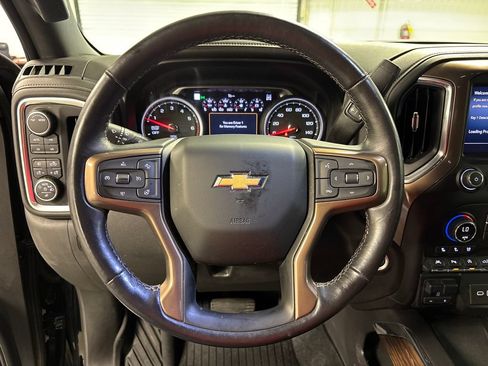 Used 2021 Chevrolet Silverado 1500 High Country w/ Technology Package AWD/4WD image 33