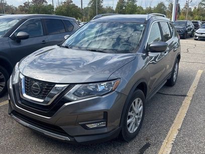 Used 2018 Nissan Rogue SV