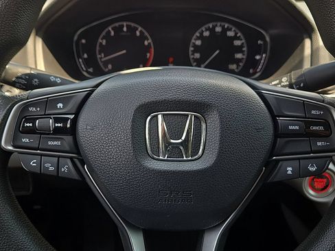 Used 2018 Honda Accord LX image 38