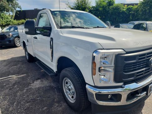 New 2025 Ford F250 XL w/ XL Chrome Package AWD/4WD image 7