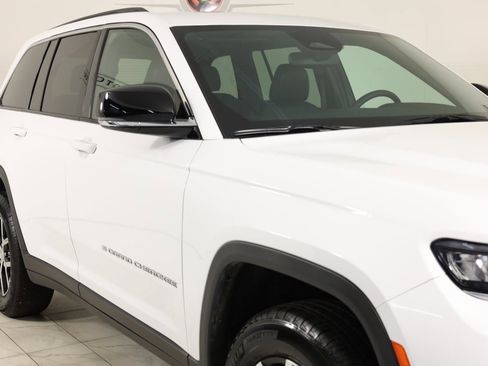 Used 2024 Jeep Grand Cherokee Limited w/ Trailer Tow Package image 38