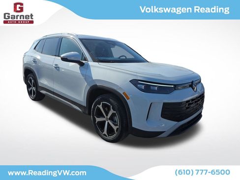 New 2026 Volkswagen Tiguan SE image 7