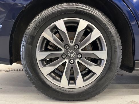 Used 2023 Honda Odyssey EX-L image 42