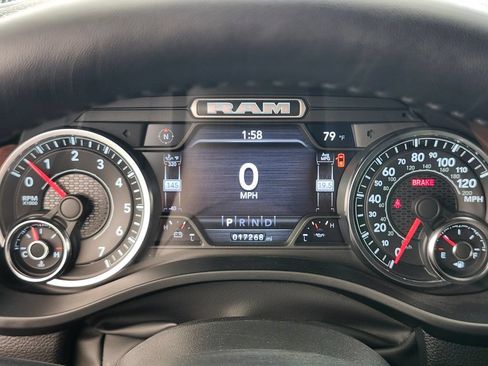 Used 2023 RAM 1500 Laramie AWD/4WD image 30